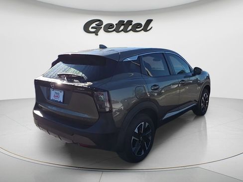 Used 2025 Nissan Kicks SV AWD/4WD image 10