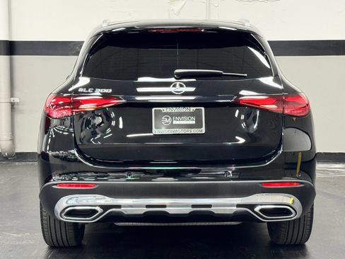 Used 2025 Mercedes-Benz GLC 300 image 11
