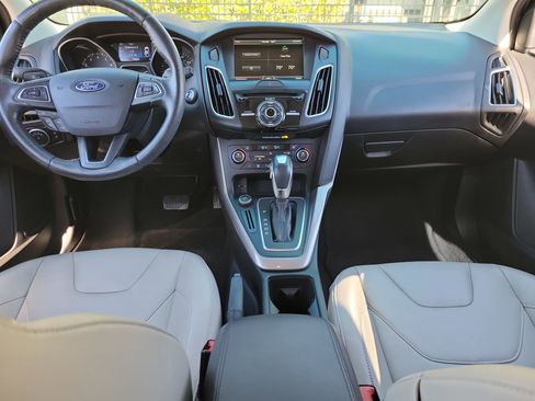 Used 2015 Ford Focus Titanium image 16