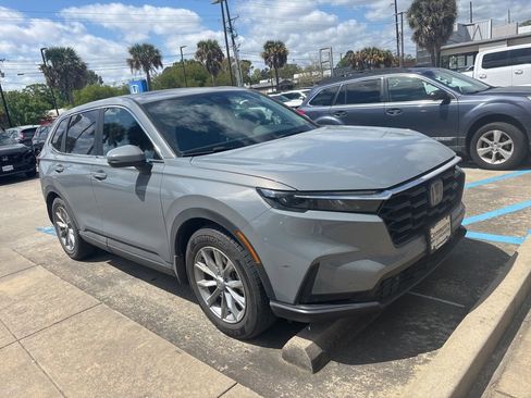 Used 2025 Honda CR-V EX-L image 3