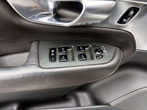 Used 2017 Volvo XC90 T6 Inscription w/ Vision Package image 14