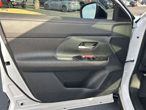 New 2026 Nissan Kicks SV w/ SV Premium Package image 14