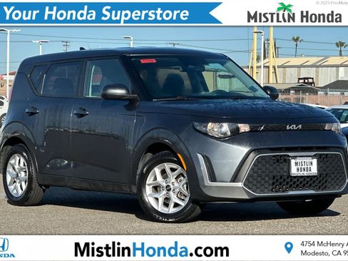 Used 2023 Kia Soul LX w/ Option Group 015 image 1
