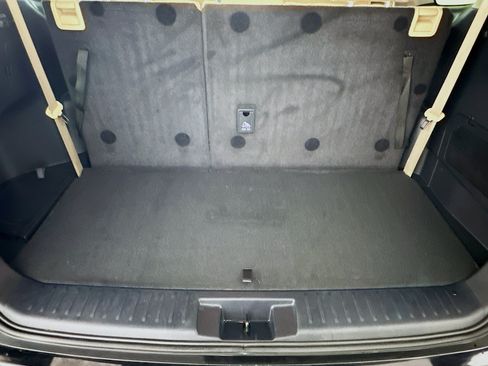 Used 2023 Toyota Highlander XLE AWD/4WD image 31