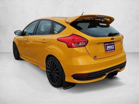Used 2015 Ford Focus ST image 6