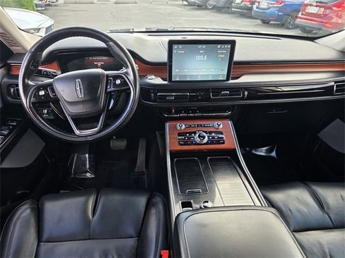 Used 2023 Lincoln Aviator Reserve w/ Equipment Group 201A image 12
