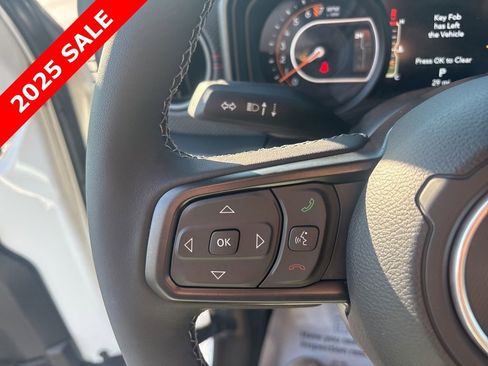 New 2025 Jeep Gladiator Rubicon image 11