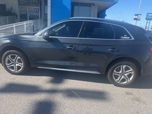Used 2019 Audi Q5 2.0T Premium w/ Convenience Package image 5