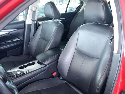 Used 2021 INFINITI Q50 Luxe w/ Seat & Sound Package RWD image 14