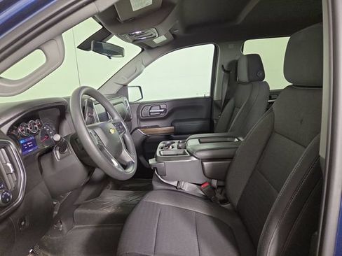 Used 2020 Chevrolet Silverado 1500 LT w/ LT Value Package AWD/4WD image 12