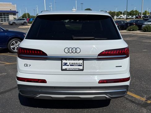 Used 2023 Audi Q7 2.0T Premium w/ Convenience Package AWD/4WD image 4
