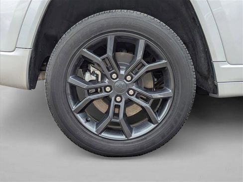 Used 2024 Jeep Grand Cherokee Limited 4xe image 25