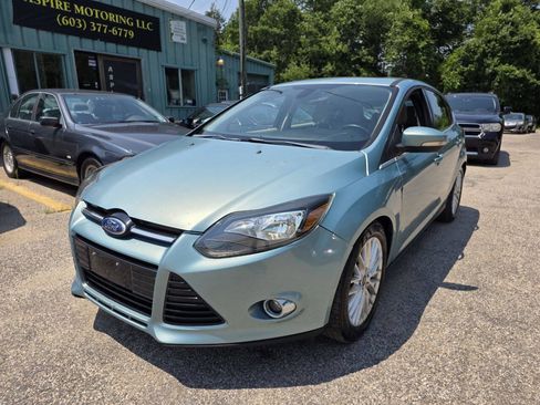 Used 2012 Ford Focus SEL FWD image 4