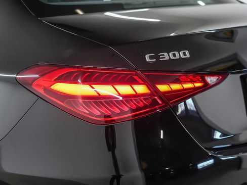 Used 2022 Mercedes-Benz C 300 Sedan image 15