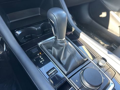 Used 2025 MAZDA MAZDA3 s image 17