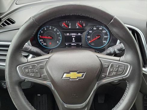 Used 2018 Chevrolet Equinox LT image 16