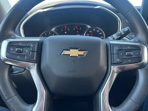 Used 2025 Chevrolet Blazer LT FWD image 29
