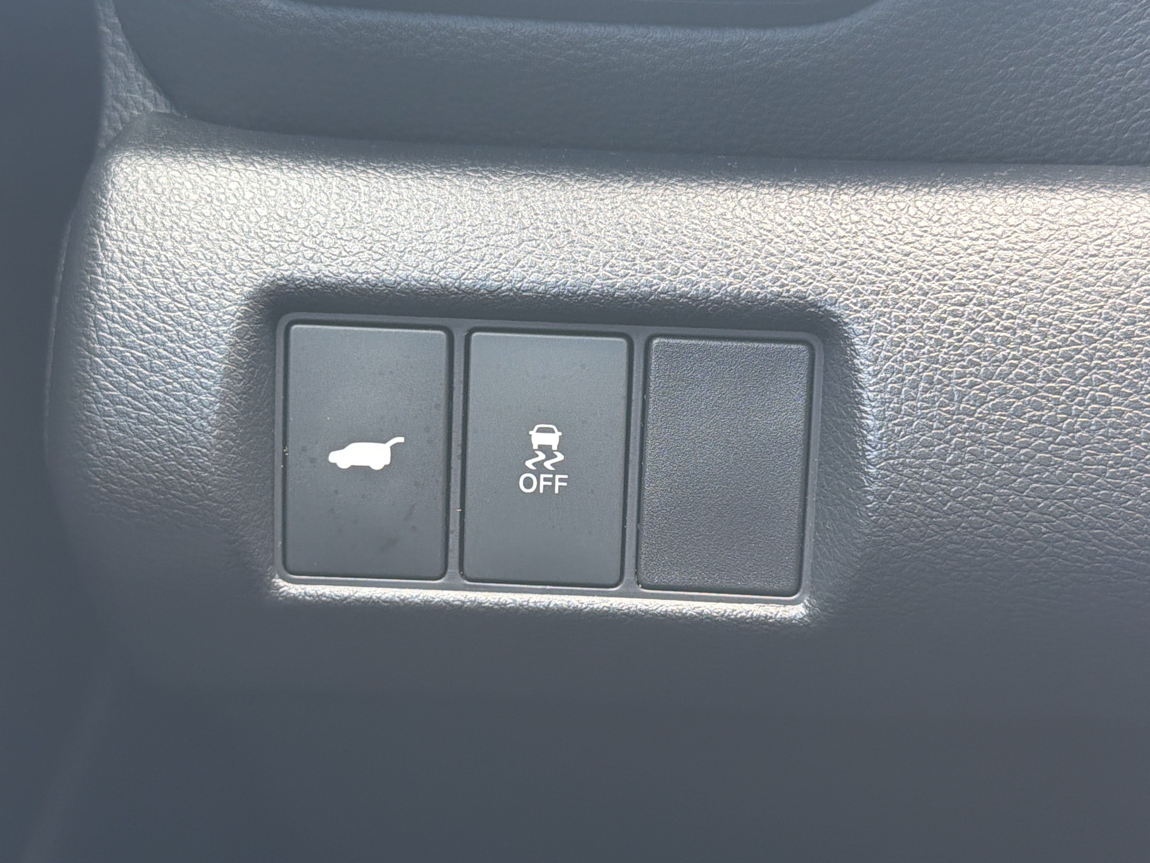 Used 2025 Honda Pilot EX-L image 11