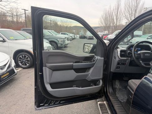 Used 2023 Ford F150 XLT w/ Equipment Group 302A High image 8