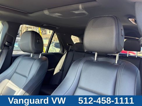 Used 2022 Mercedes-Benz GLE 350 4MATIC w/ Premium Package image 13