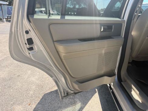 Used 2012 Ford Expedition Limited AWD/4WD image 20