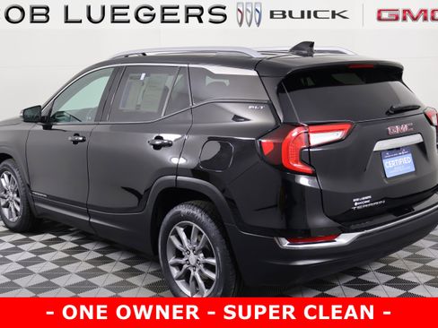 Certified 2024 GMC Terrain SLT image 4