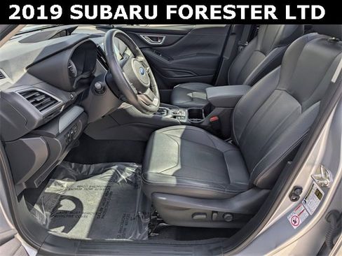Used 2019 Subaru Forester Limited image 23
