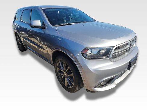 Used 2018 Dodge Durango GT RWD image 2