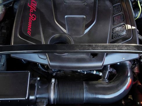 Used 2018 Alfa Romeo Stelvio Sport w/ Quick Order Package 22J Sport image 51