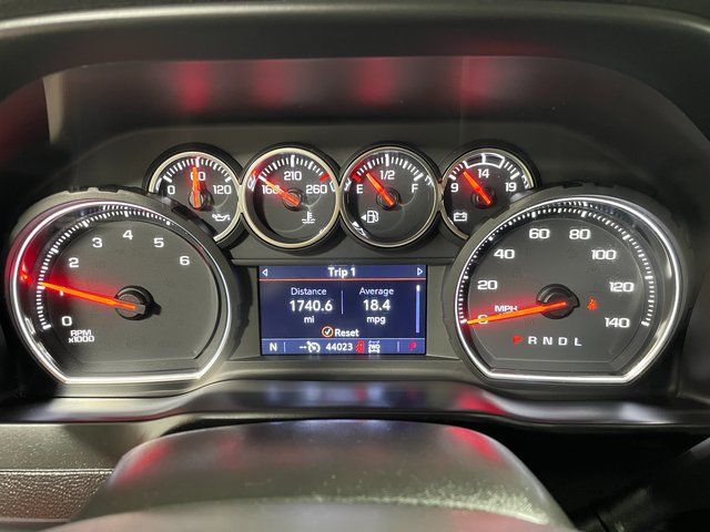 Used 2021 Chevrolet Silverado 1500 LT Trail Boss w/ Bed Protection Package AWD/4WD image 15