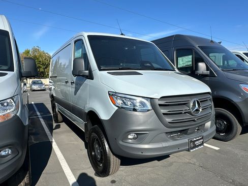 New 2026 Mercedes-Benz Sprinter 2500 image 2