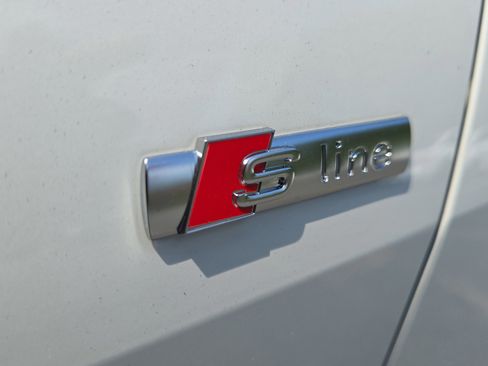 New 2026 Audi Q4 e-tron Premium Plus image 11