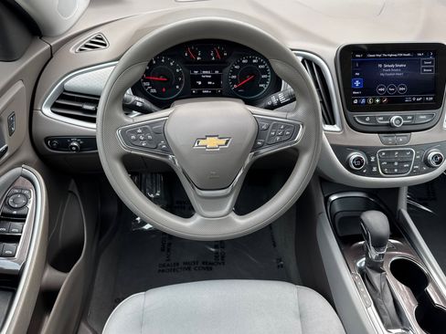Used 2024 Chevrolet Malibu LT image 16