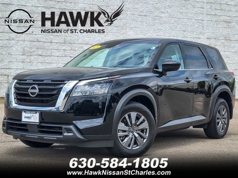 Certified 2025 Nissan Pathfinder S AWD/4WD image 1