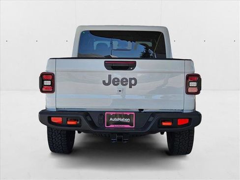 New 2025 Jeep Gladiator Mojave w/ Convenience Group image 8