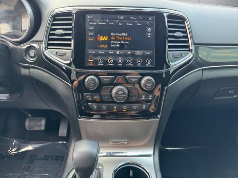 Used 2019 Jeep Grand Cherokee Trailhawk AWD/4WD image 15