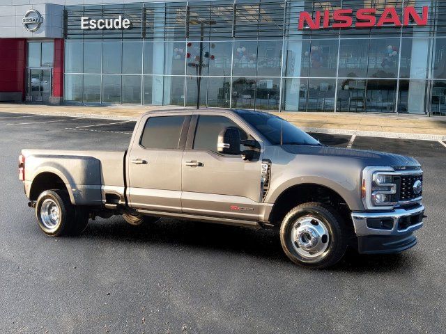 Used 2024 Ford F350 Lariat w/ Lariat Ultimate Package AWD/4WD image 1