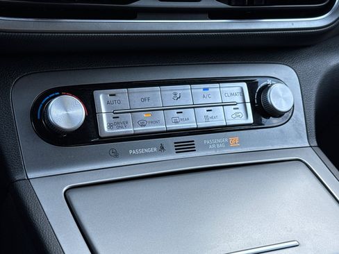 Used 2023 Hyundai Kona SE w/ Cargo Package image 23