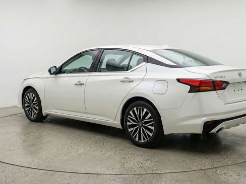 Used 2025 Nissan Altima 2.5 SV image 6