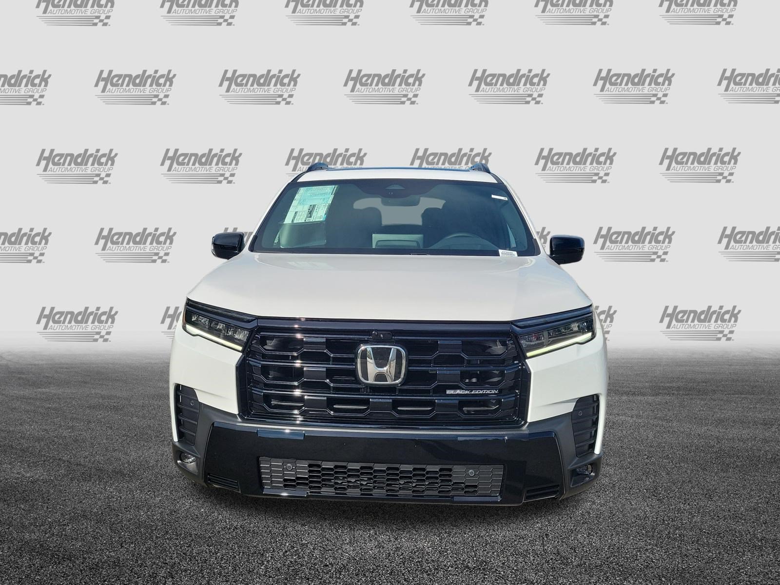 New 2026 Honda Pilot Black Edition image 9