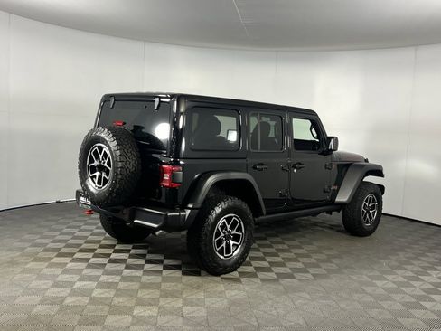 Certified 2025 Jeep Wrangler Unlimited Rubicon image 6