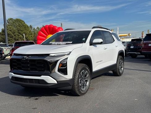New 2026 Chevrolet Equinox ACTIV w/ Convenience Package III FWD image 6