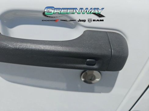 Used 2023 Jeep Gladiator Rubicon w/ LED Lighting Group AWD/4WD image 19