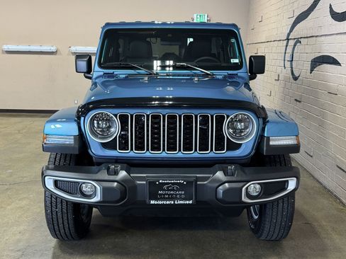 Used 2024 Jeep Wrangler Unlimited Sahara w/ Safety Group AWD/4WD image 11