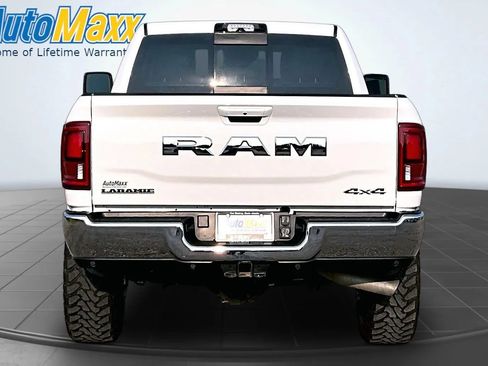 Used 2025 RAM 2500 Laramie w/ Towing Technology Group AWD/4WD image 5