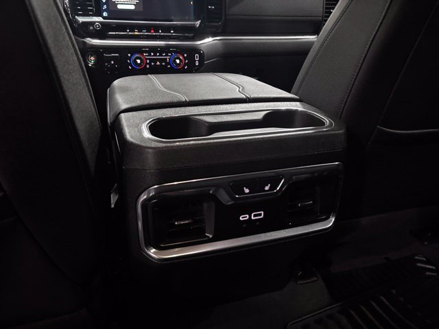 Used 2026 Chevrolet Silverado 2500 LTZ w/ LTZ Convenience Package AWD/4WD image 34