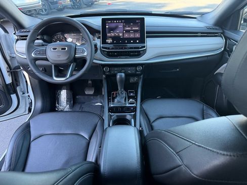 Used 2024 Jeep Compass Limited AWD/4WD image 25