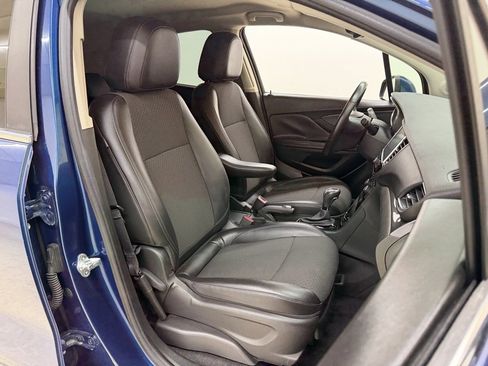 Used 2020 Buick Encore Preferred w/ Safety Package image 11