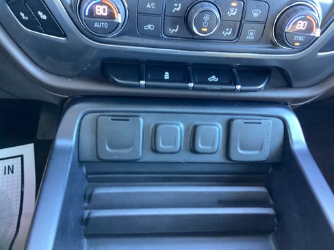 Used 2017 Chevrolet Silverado 1500 LTZ image 39