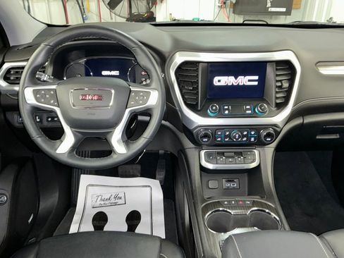 Certified 2023 GMC Acadia SLT w/ Technology Package image 14